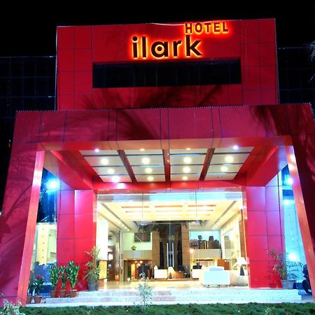 Hotel Ilark Bhuj Ngoại thất bức ảnh